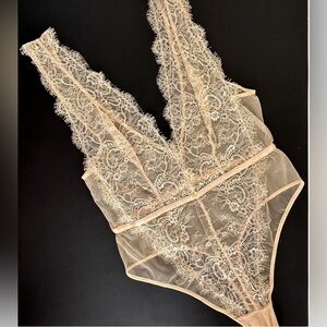 Bras N Things Gold bodysuit M